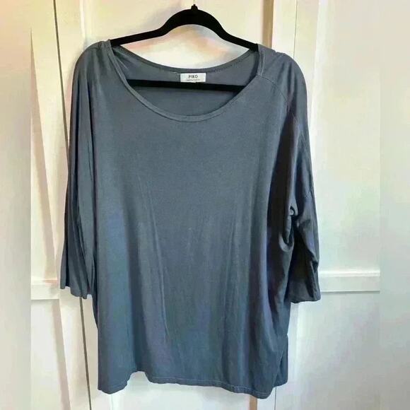 The perfect basic tunic top - Picture 1 of 2